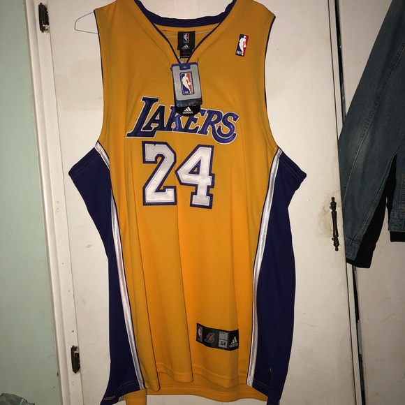 kobe bryant jersey poshmark